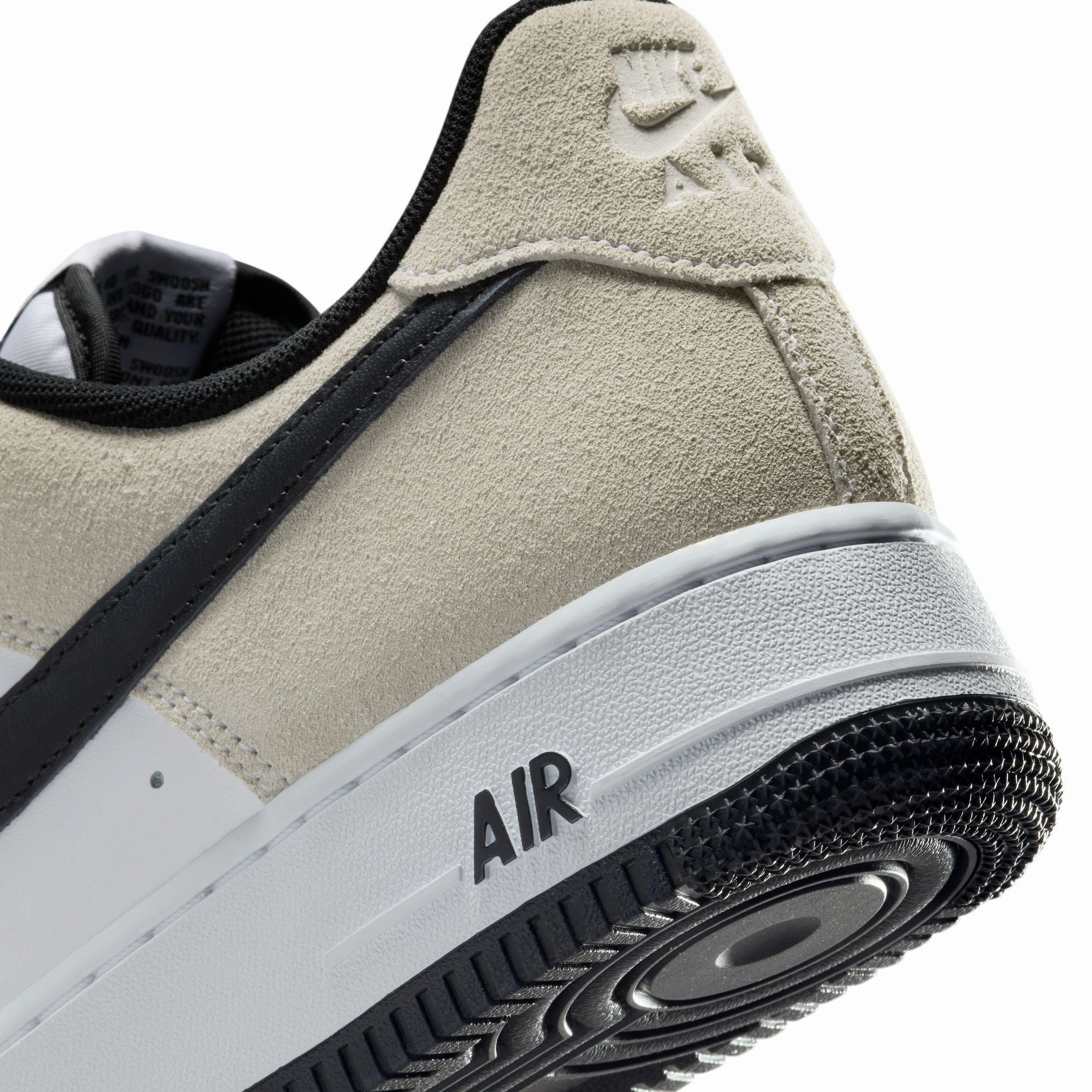 Air Force 1 '07 LV8 'White Black'