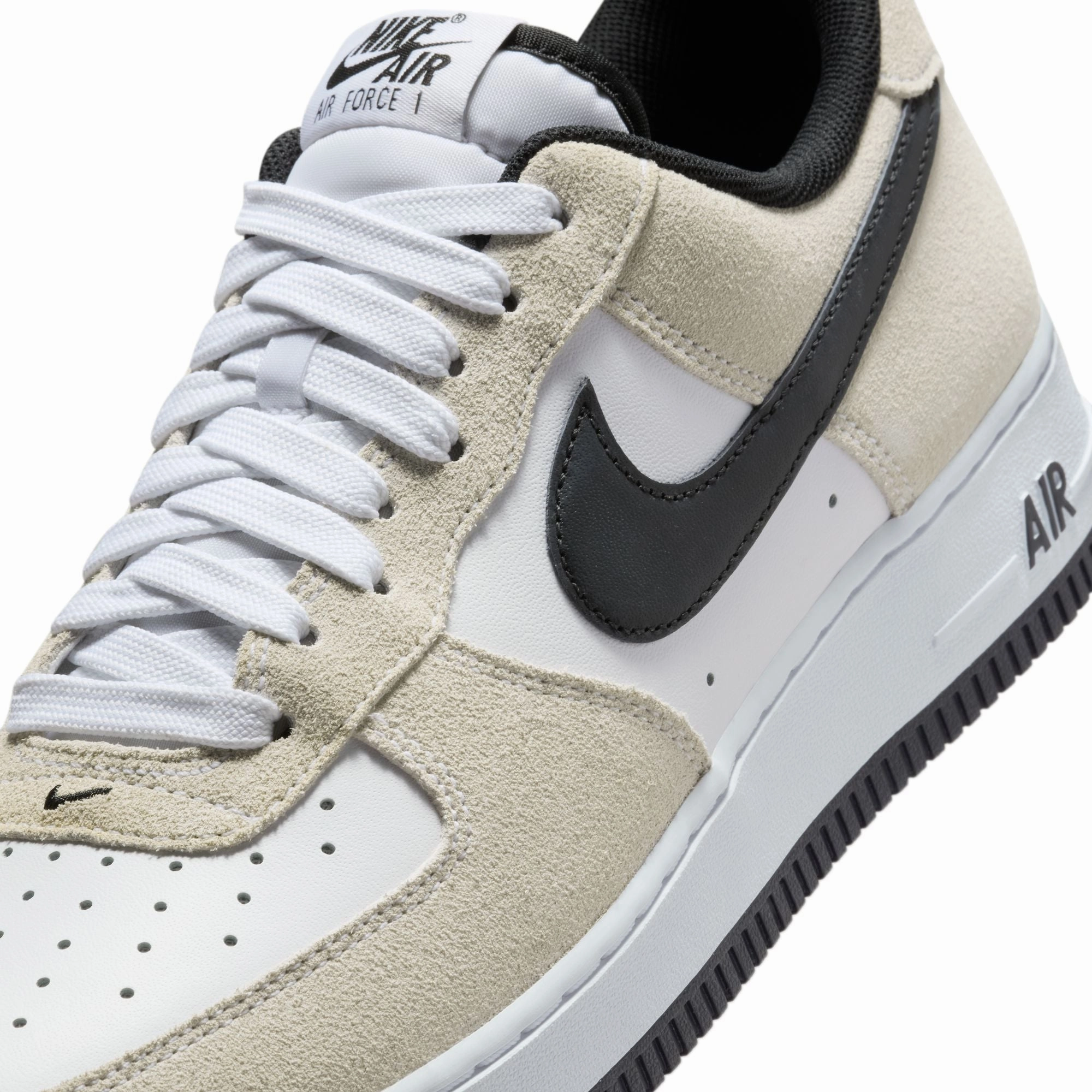Air Force 1 '07 LV8 'White Black'