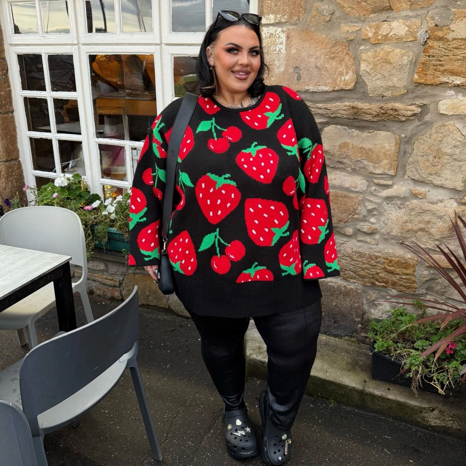 Fruity Sweater - Black