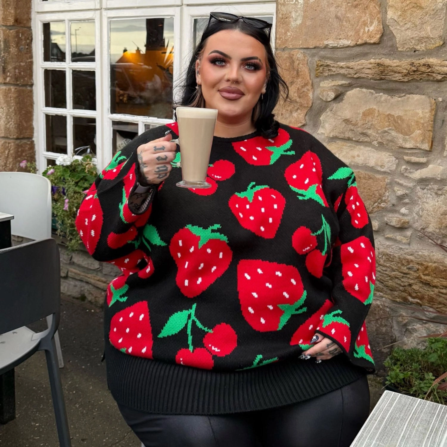 Fruity Sweater - Black