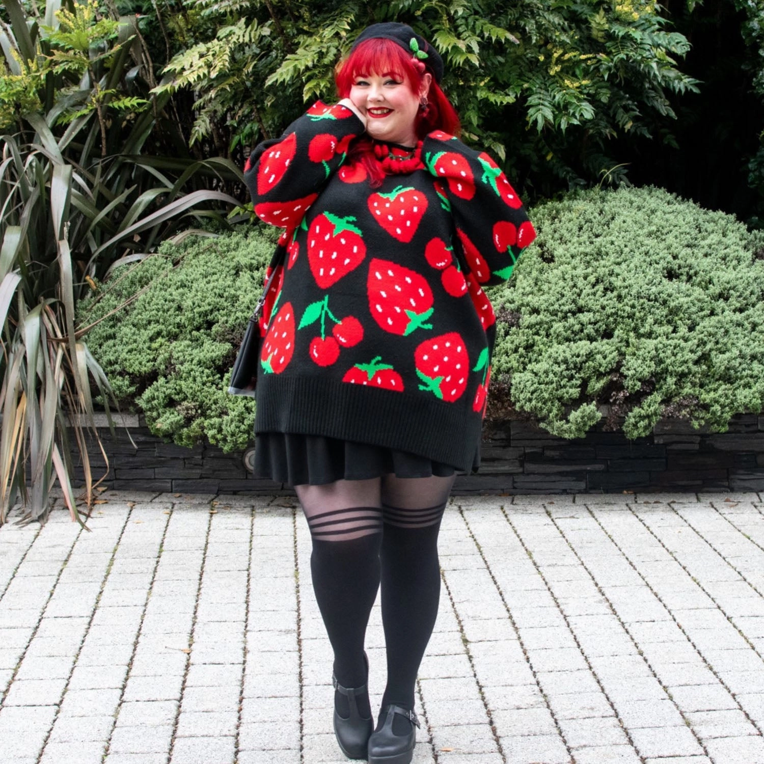 Fruity Sweater - Black