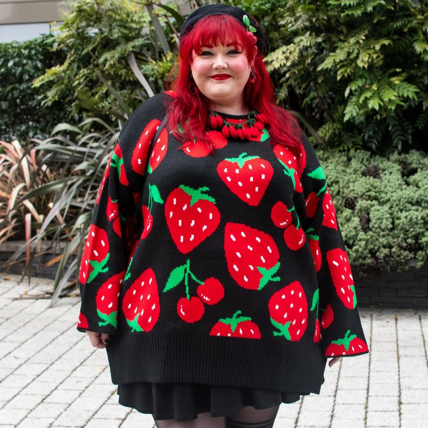 Fruity Sweater - Black