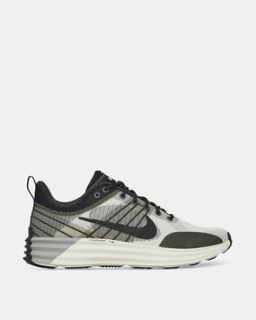 Lunar Roam Sneakers Summit White / Light Smoke Grey / Black
