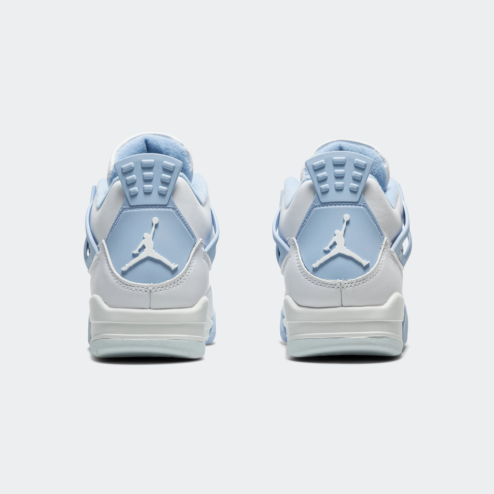 Womens Air Jordan 4 Retro - White/Aluminum-Blue Tint-Oil Green