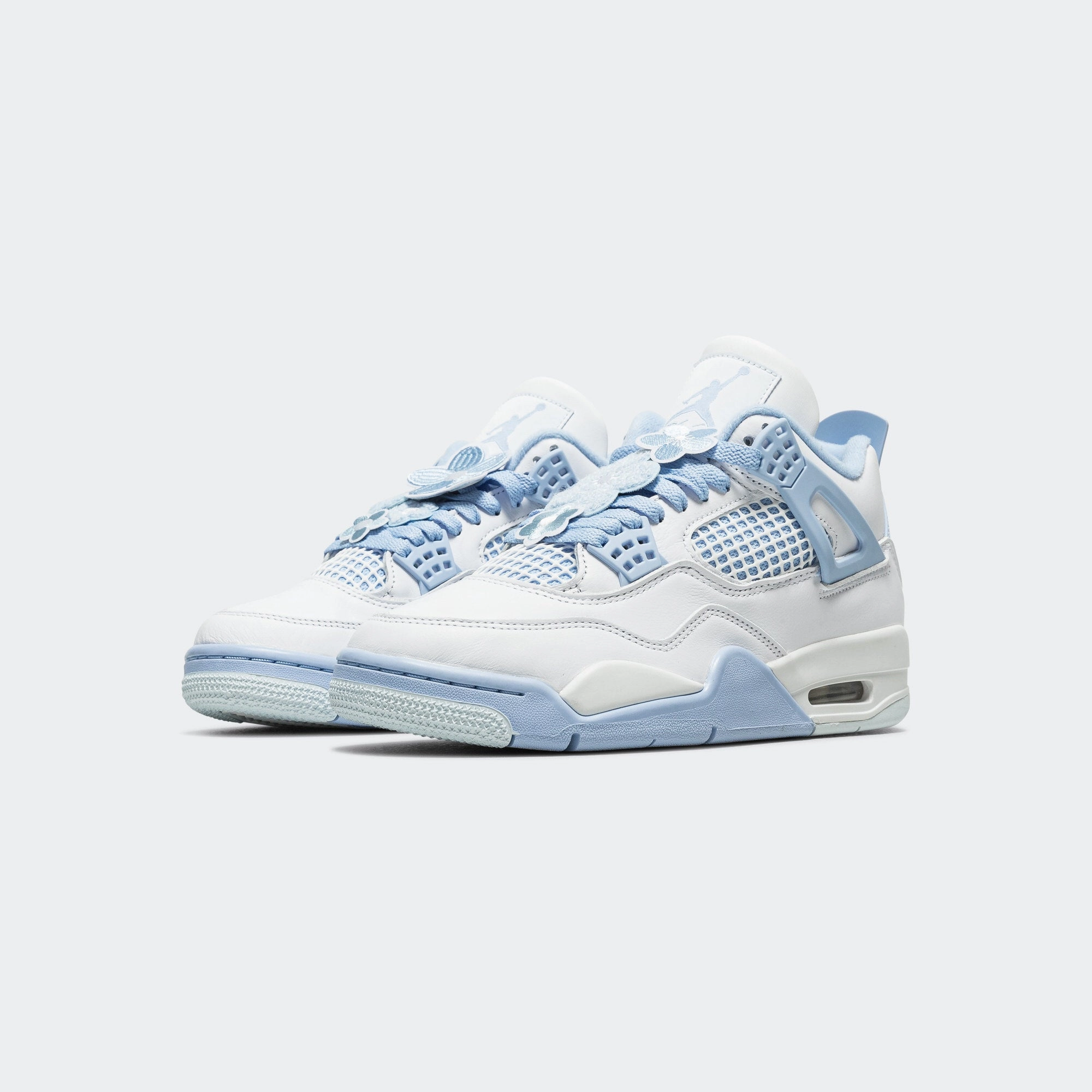 Womens Air Jordan 4 Retro - White/Aluminum-Blue Tint-Oil Green